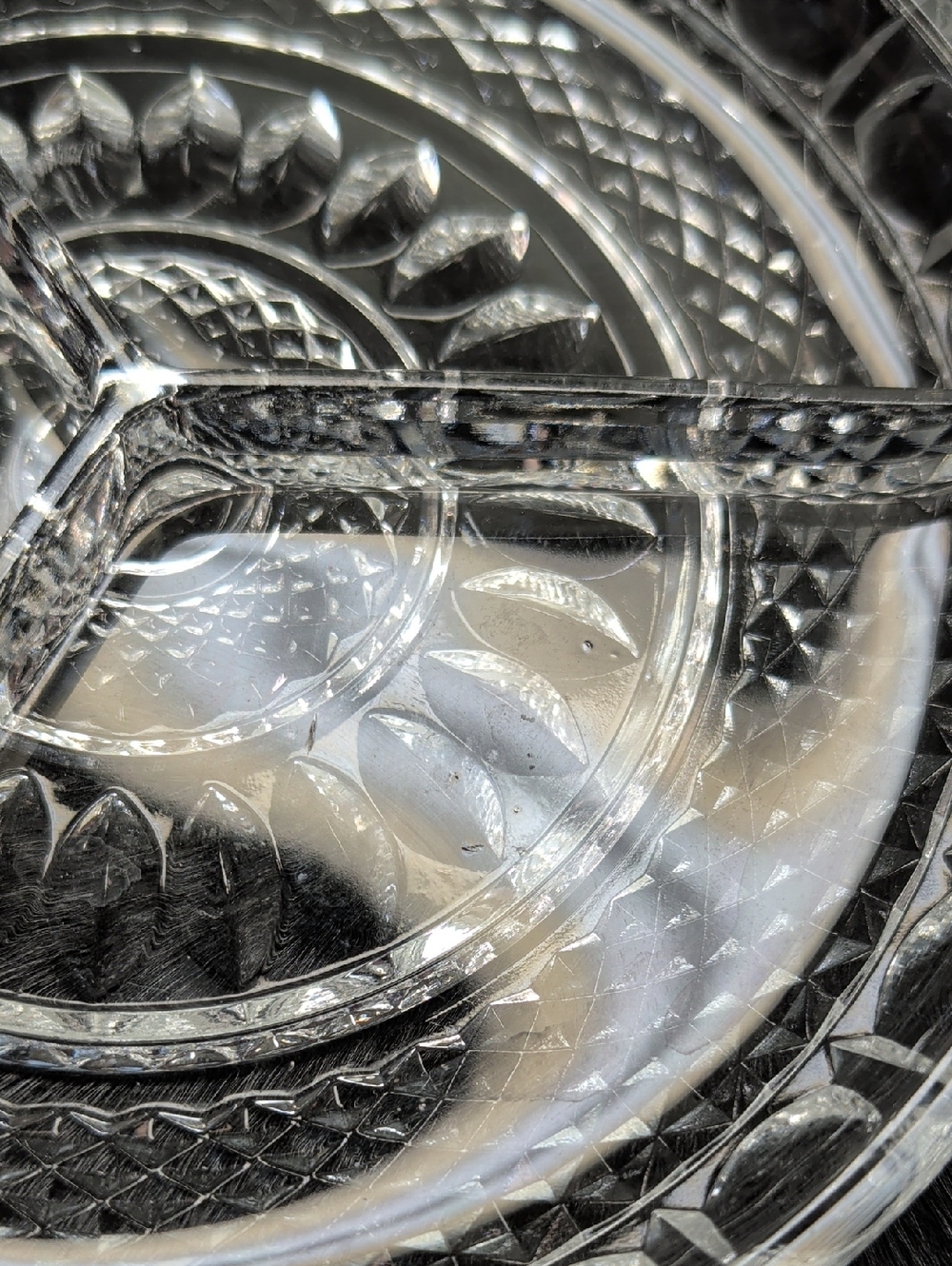 Lead Glass Relish Tray 3 Compartment - Picture 4 of 7